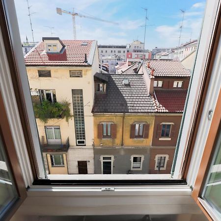Duomo Apartment Милано Екстериор снимка