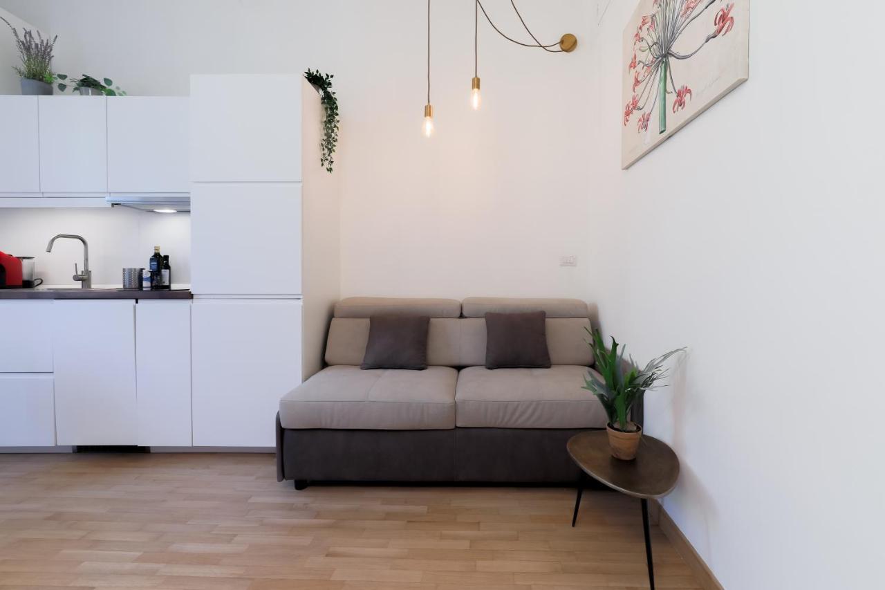 Duomo Apartment Милано Екстериор снимка